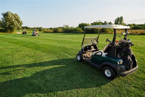 does car insurance cover golf cart accidents? do you know what kind of policies are available?